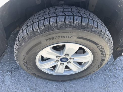 Used 2018 Ford F150 XL w/ Equipment Group 101A Mid AWD/4WD image 12