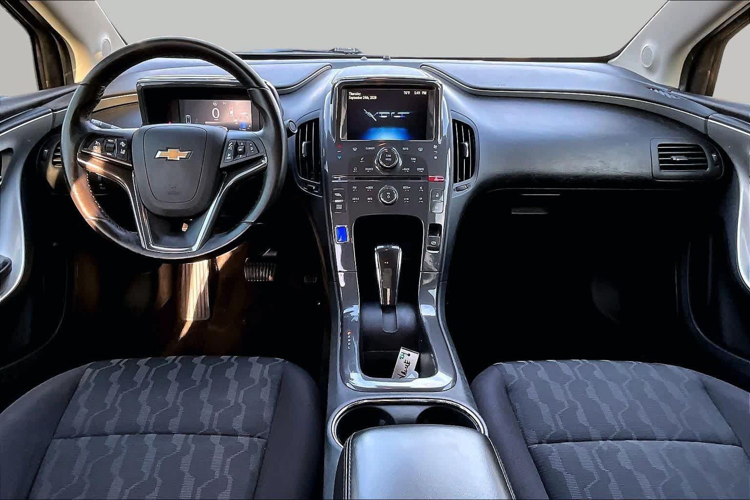 Used 2014 Chevrolet Volt w/ Enhanced Safety Package 2 FWD image 16