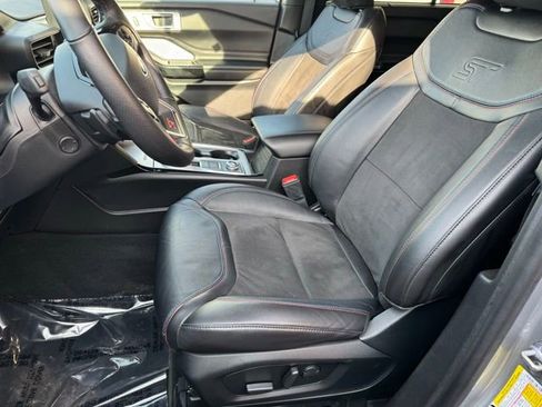 Used 2023 Ford Explorer ST w/ Technology Package AWD/4WD image 5