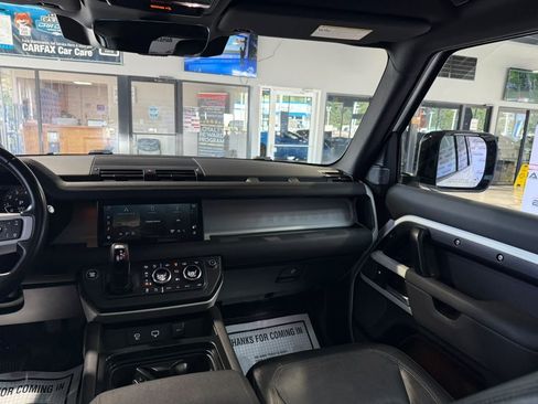 Used 2023 Land Rover Defender 110 S AWD/4WD image 39