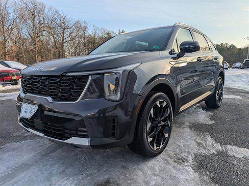 Used 2025 Kia Sorento EX image 8