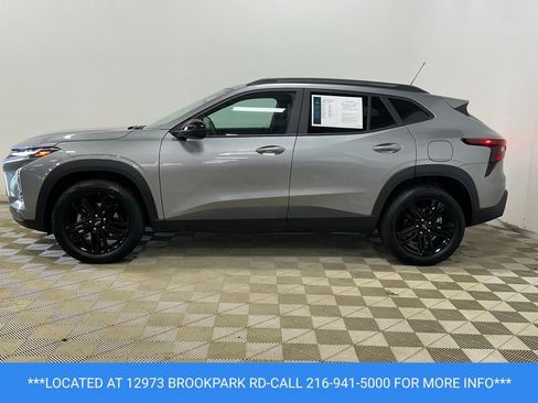 Used 2025 Chevrolet Trax ACTIV w/ Sunroof Package FWD image 6
