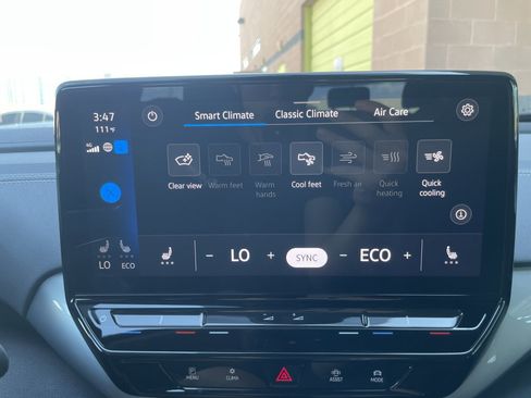 Used 2024 Volkswagen ID.4 S image 41