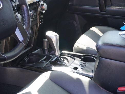 Used 2024 Toyota 4Runner TRD Off-Road Premium w/ Moonroof Package AWD/4WD image 22