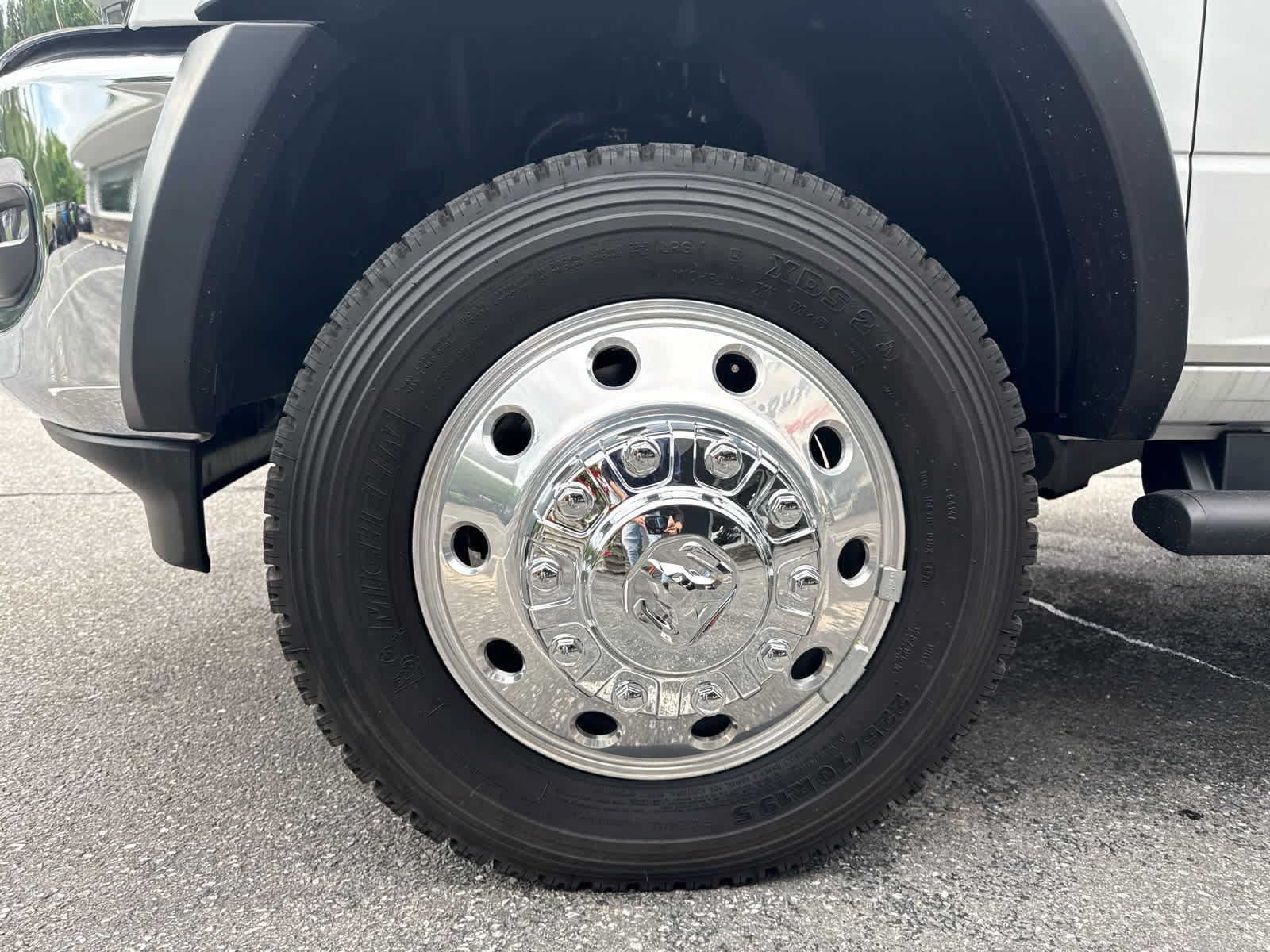 New 2026 RAM 5500 Tradesman w/ Chrome Appearance Group AWD/4WD image 7