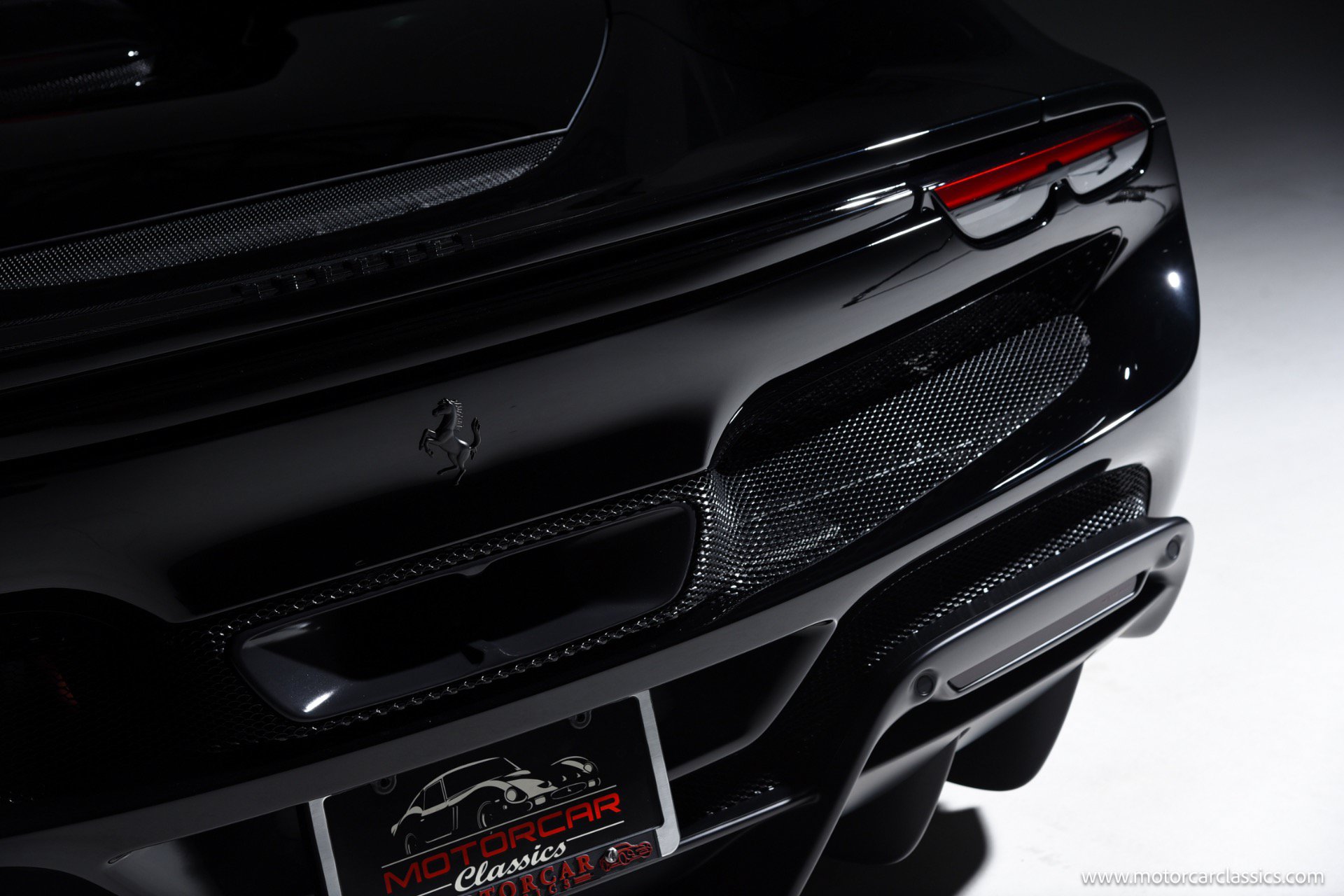 Used 2023 Ferrari 296 GTB RWD image 13
