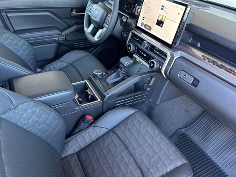 New 2026 Toyota Tacoma TRD Off-Road AWD/4WD image 18