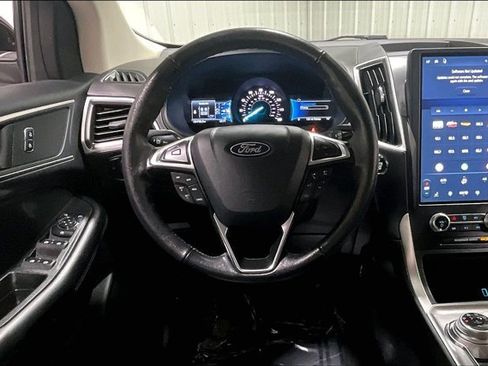 Used 2024 Ford Edge SEL AWD/4WD image 5