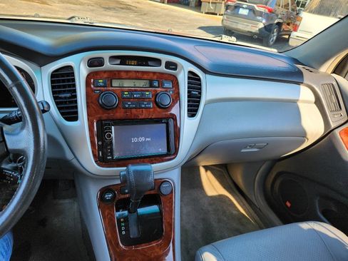 Used 2006 Toyota Highlander Hybrid image 19