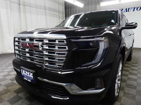 Used 2025 GMC Acadia Denali w/ Super Cruise Package image 6