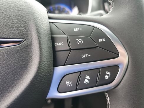 New 2026 Chrysler Voyager LX FWD image 33