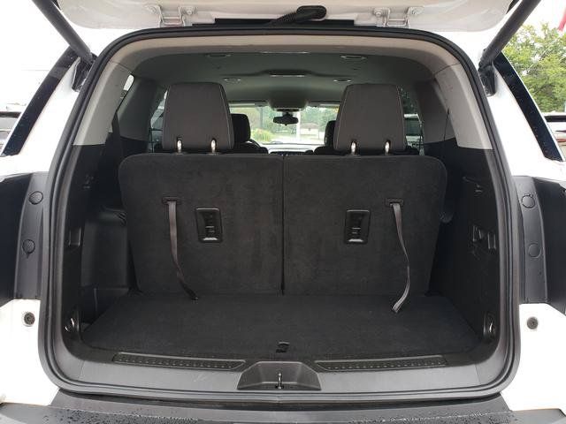 Used 2023 GMC Acadia SLE w/ Driver Convenience Package AWD/4WD image 5