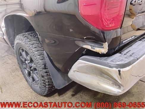 Used 2021 Toyota Tundra SR5 w/ SR5 Upgrade Package AWD/4WD image 19