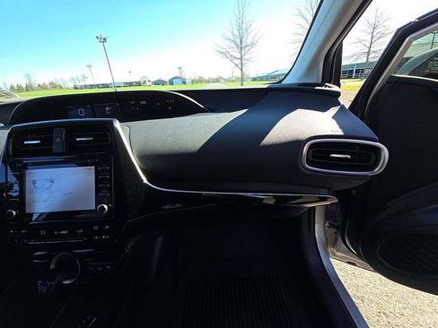 Used 2021 Toyota Prius Prime LE image 14