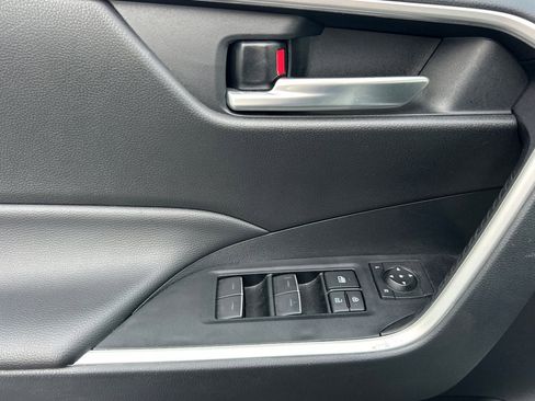 Used 2025 Toyota RAV4 XLE image 11