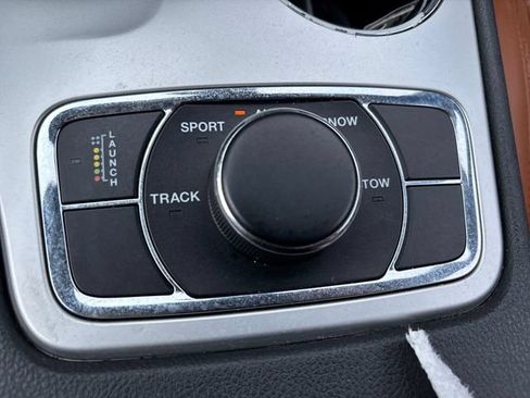 Used 2014 Jeep Grand Cherokee SRT8 w/ Luxury Group II AWD/4WD image 17