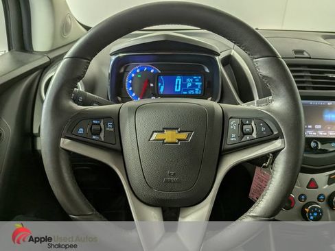 Used 2016 Chevrolet Trax LT w/ LT Convenience Package AWD/4WD image 16