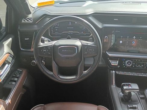 Used 2023 GMC Sierra 1500 Denali Ultimate AWD/4WD image 32