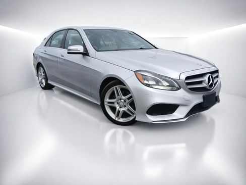 Used 2014 Mercedes-Benz E 350 4MATIC Sedan w/ Premium 1 Package image 1