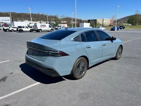 Used 2026 Nissan Sentra SV w/ SV Convenience Package image 7