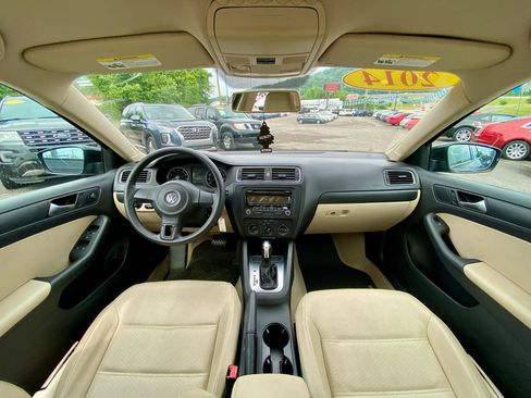 Used 2014 Volkswagen Jetta SE FWD image 15