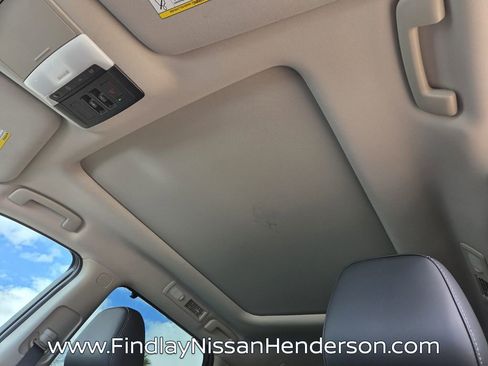 New 2026 Nissan Pathfinder SL w/ SL Premium Package AWD/4WD image 8