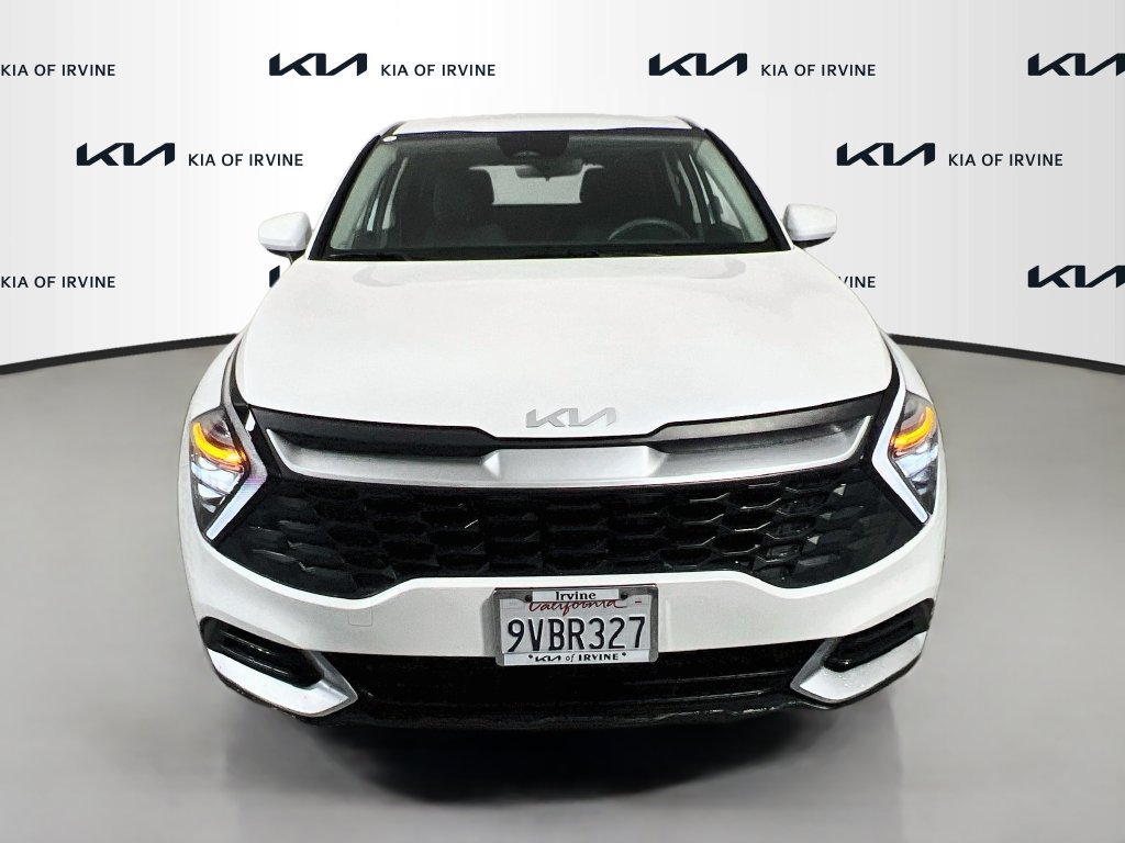 Used 2025 Kia Sportage LX FWD image 2