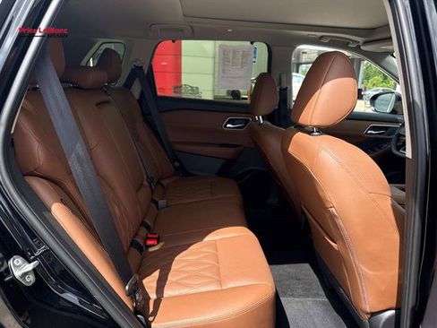 Used 2026 Nissan Rogue Platinum w/ Platinum Premium Package AWD/4WD image 9