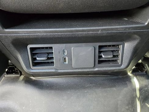 Used 2025 Chevrolet Silverado 1500 Custom Trail Boss AWD/4WD image 15