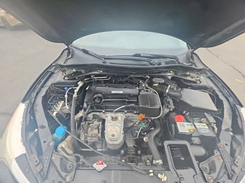 Used 2016 Honda Accord EX image 10