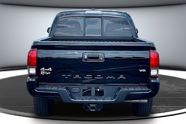 Used 2022 Toyota Tacoma SR AWD/4WD image 5