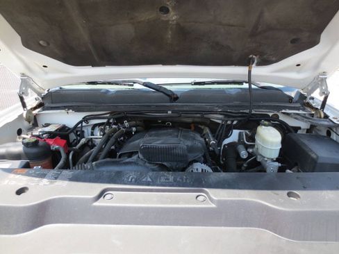 Used 2013 Chevrolet Silverado 2500 W/T AWD/4WD image 3