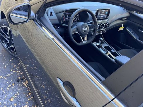 New 2025 Nissan Sentra SR image 25