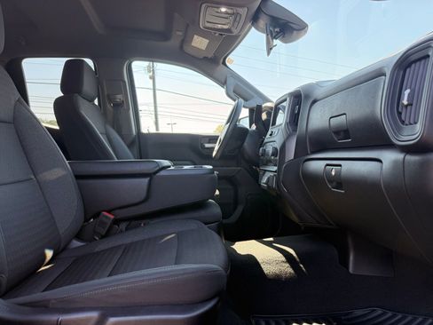 Used 2024 Chevrolet Silverado 1500 Custom image 34