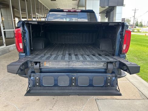 Used 2023 GMC Sierra 1500 Denali w/ Denali Reserve Package AWD/4WD image 13