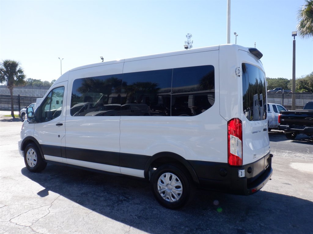Used 2024 Ford Transit 350 XLT RWD image 3