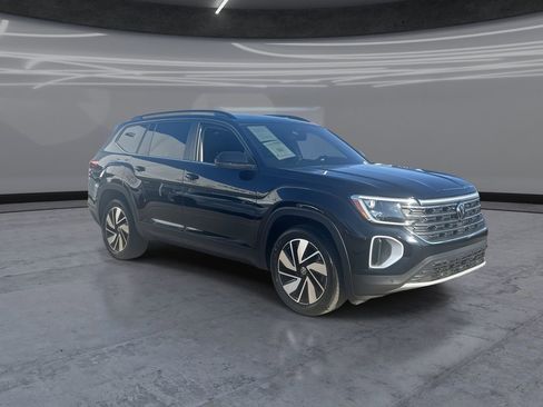 Certified 2024 Volkswagen Atlas SE AWD/4WD image 2