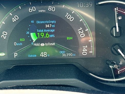Used 2023 Toyota RAV4 XLE Premium FWD image 15