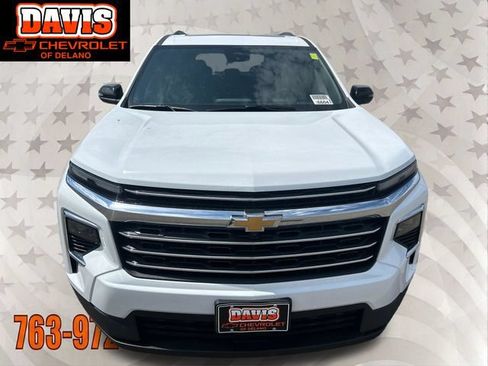 New 2026 Chevrolet Traverse LT w/ Sun and Wheel Package AWD/4WD image 9