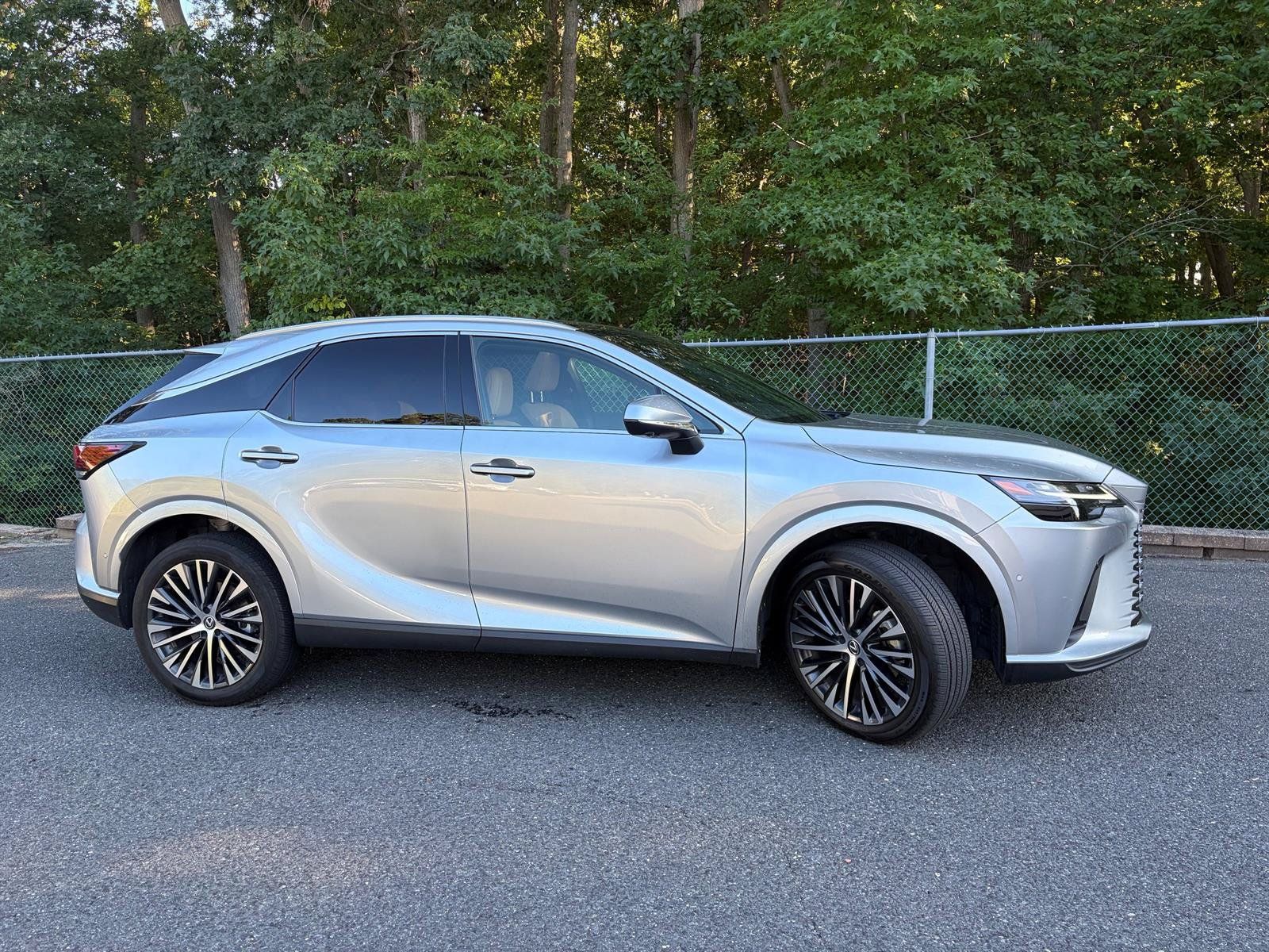 Used 2023 Lexus RX 350 w/ Accessory Package (K3) AWD/4WD image 1