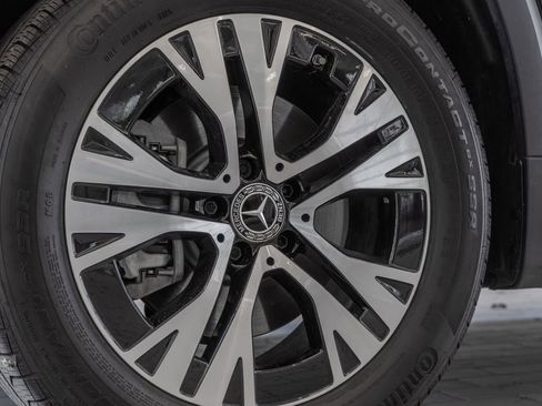 Used 2026 Mercedes-Benz GLB 250 4MATIC image 31