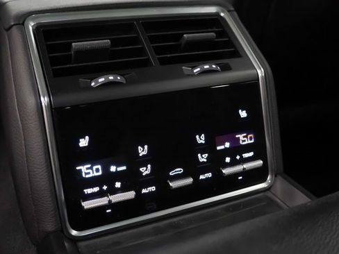 Used 2022 Porsche Panamera Platinum Edition image 20