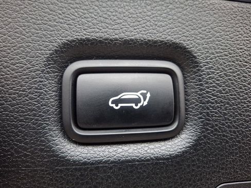 Used 2023 Hyundai Santa Fe SEL AWD/4WD image 30