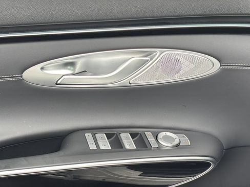 Certified 2026 Genesis GV70 2.5T AWD/4WD image 12