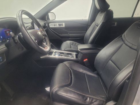 Used 2020 Ford Explorer ST image 17