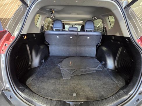Used 2013 Toyota RAV4 Limited image 29