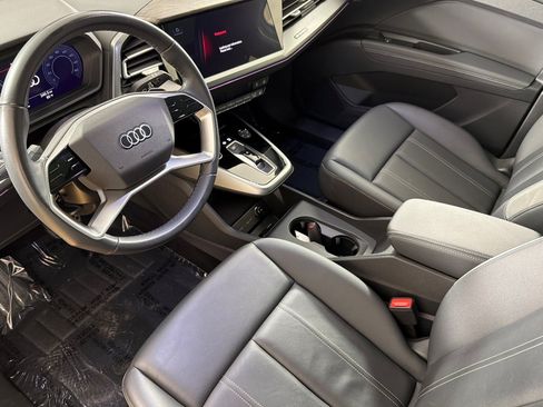 Used 2023 Audi Q4 e-tron Premium Plus w/ Premium Plus AWD/4WD image 9
