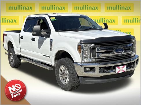 Used 2018 Ford F250 XLT w/ XLT Value Package image 1