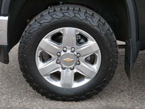 Used 2021 Chevrolet Silverado 2500 LTZ w/ LTZ Premium Package image 15