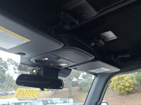 Used 2025 Ford Bronco Big Bend image 13